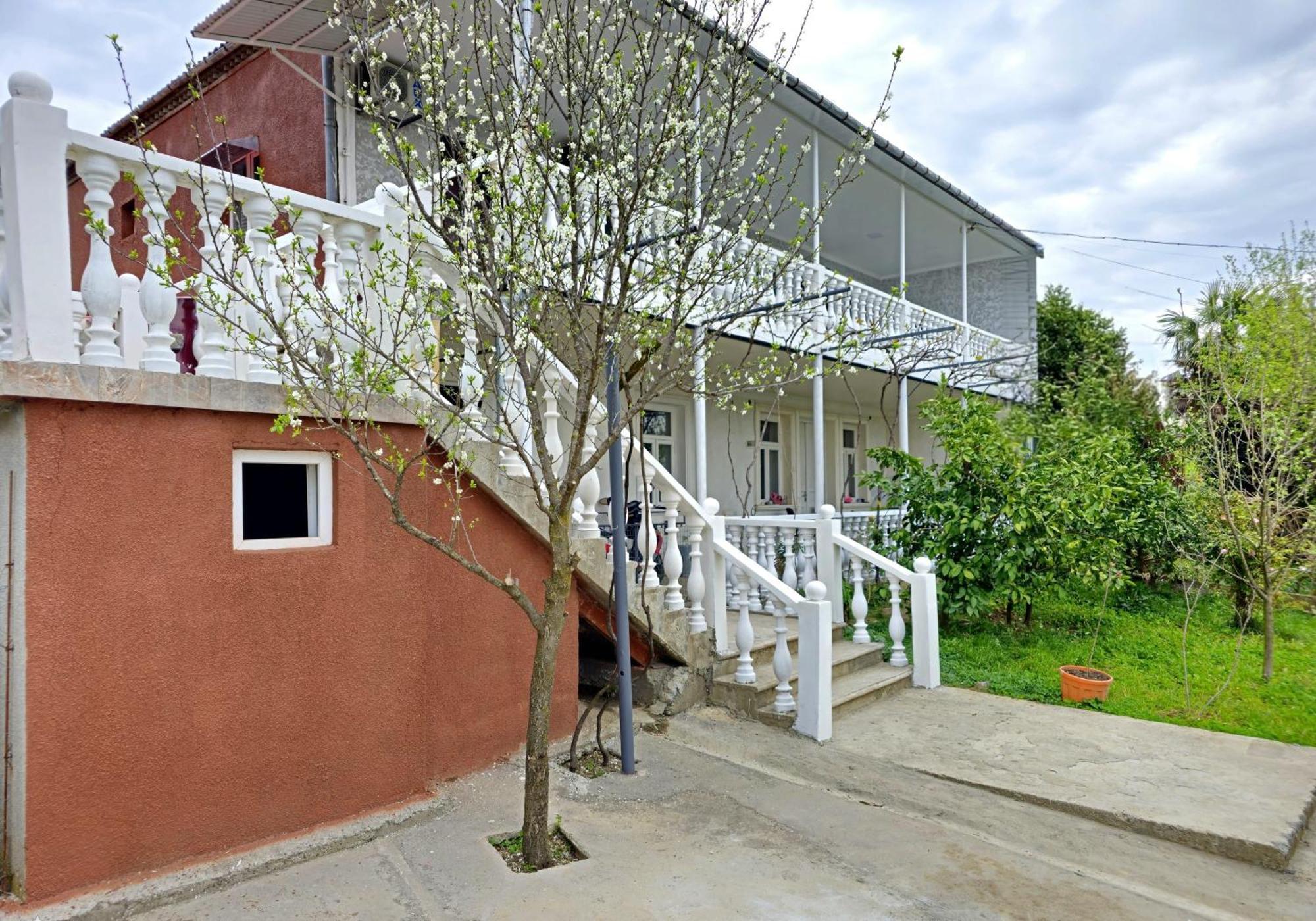 Hilltop Guest House Kutaisi Exterior foto